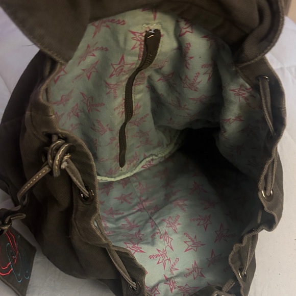 NWT~GUESS Backpack - Picture 4 of 7